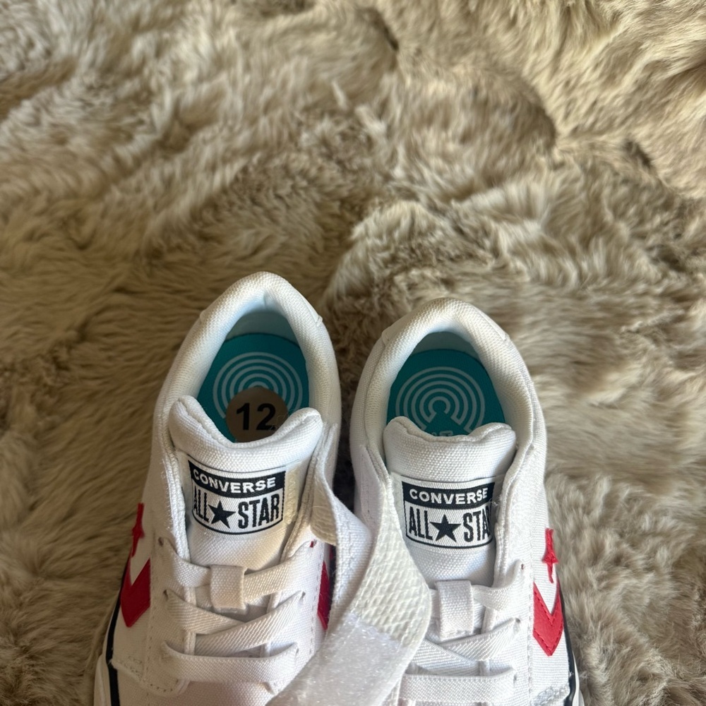 Converse Kids Shoes Size 12 - Picture 6 of 9
